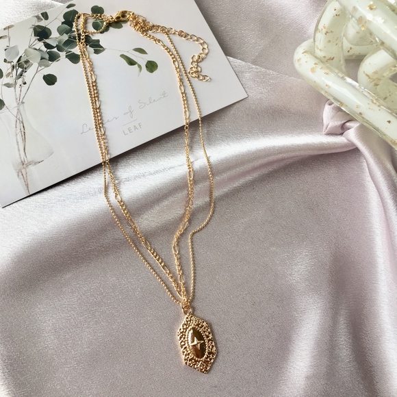 'Warrior' Layered Cross Shield Gold Necklace - Picture 7 of 9